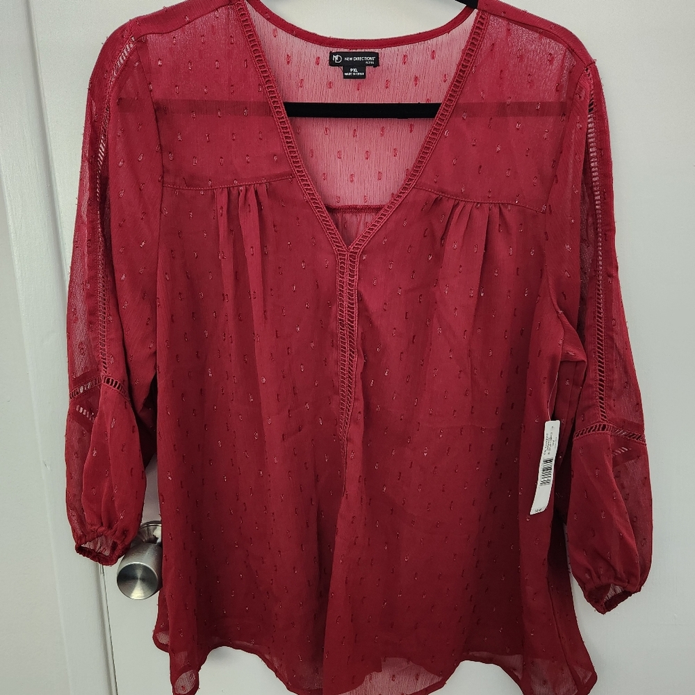 🆕️ New Directions Petite Red Blouse